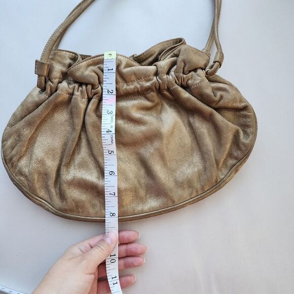BALLY EUC Tan Gold Suede Leather Pleated Cloud Bag Puffy made In Italy $1,300 - Picture 6 of 9